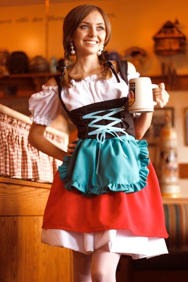 what does the know on a dirndl mean